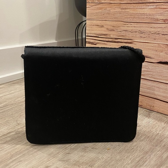 VINTAGE Small Black and Gold Beaded Purse - Picture 3 of 8